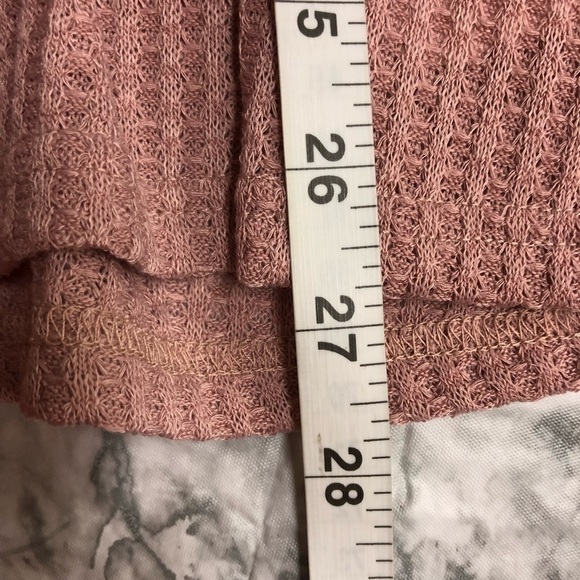 Suzanne Betro simple Pink Sleeveless Waffle Knit Top Asymmetrical Hem Size S NWT - Picture 4 of 5